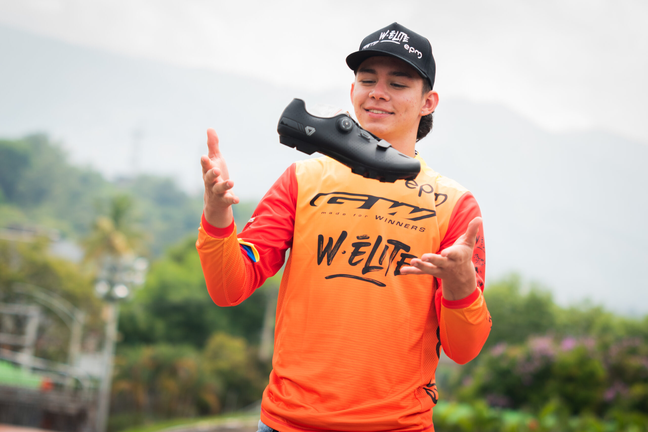 Lanzamiento 2023 W Élite -79 (2)